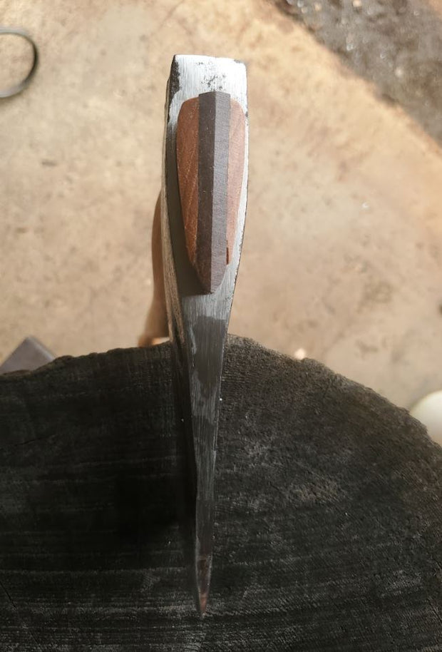 Axe #375